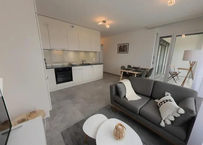 Modern 1 Bedroom With Balcony & Parking Cfalcea Appartement *